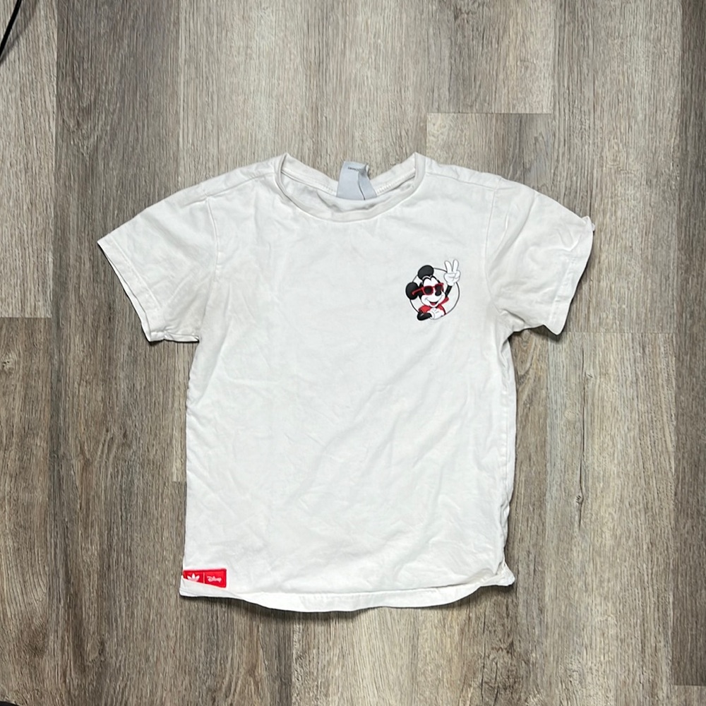 Kids adidas Disney shirt size medium